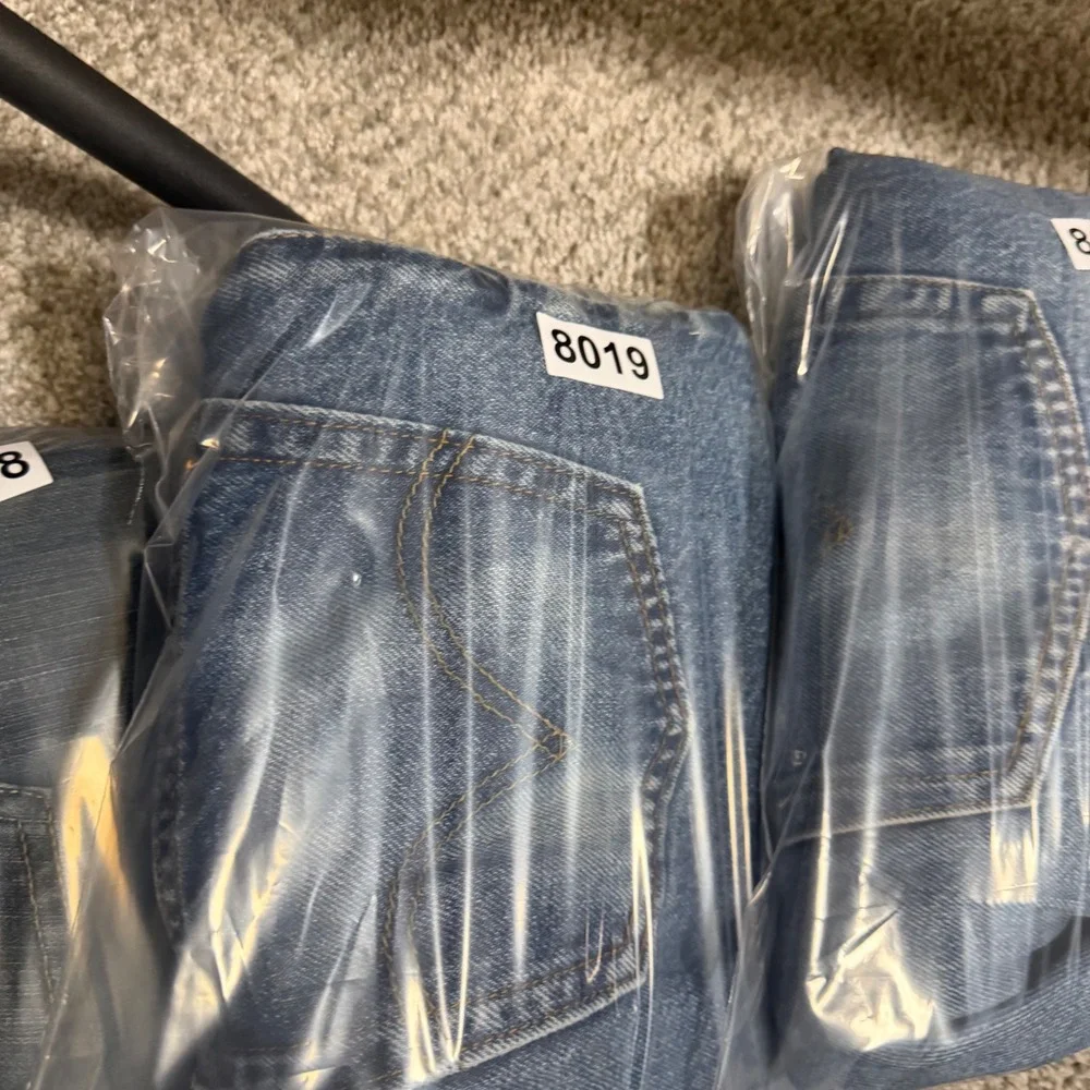 Levis 505 Regular Fit Straight Leg Mens Jeans Medium Wash Blue Denim 33x32